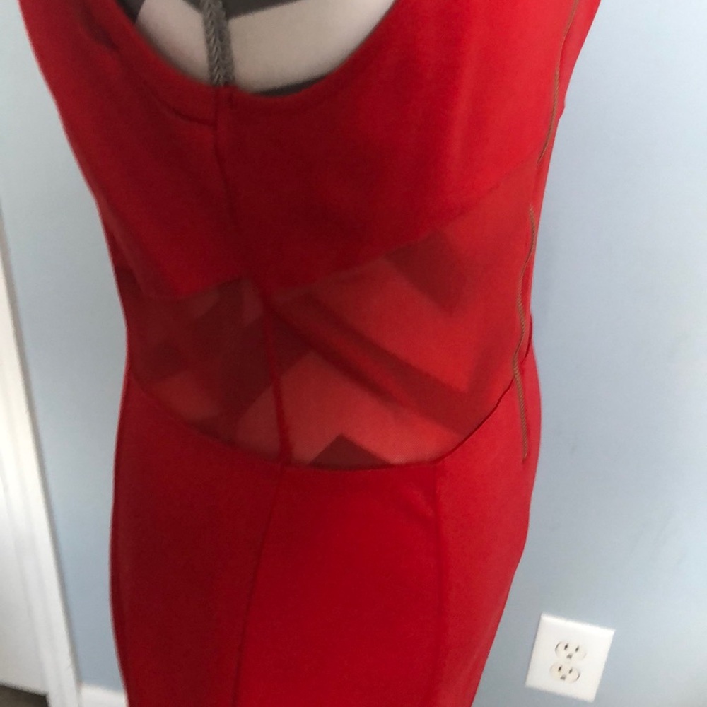 Express dress - Picture 4 of 7
